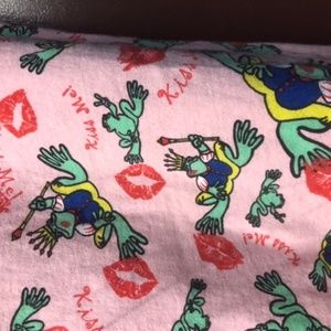 B-105 ladies sz Medium pj lounge pants Peace Frog